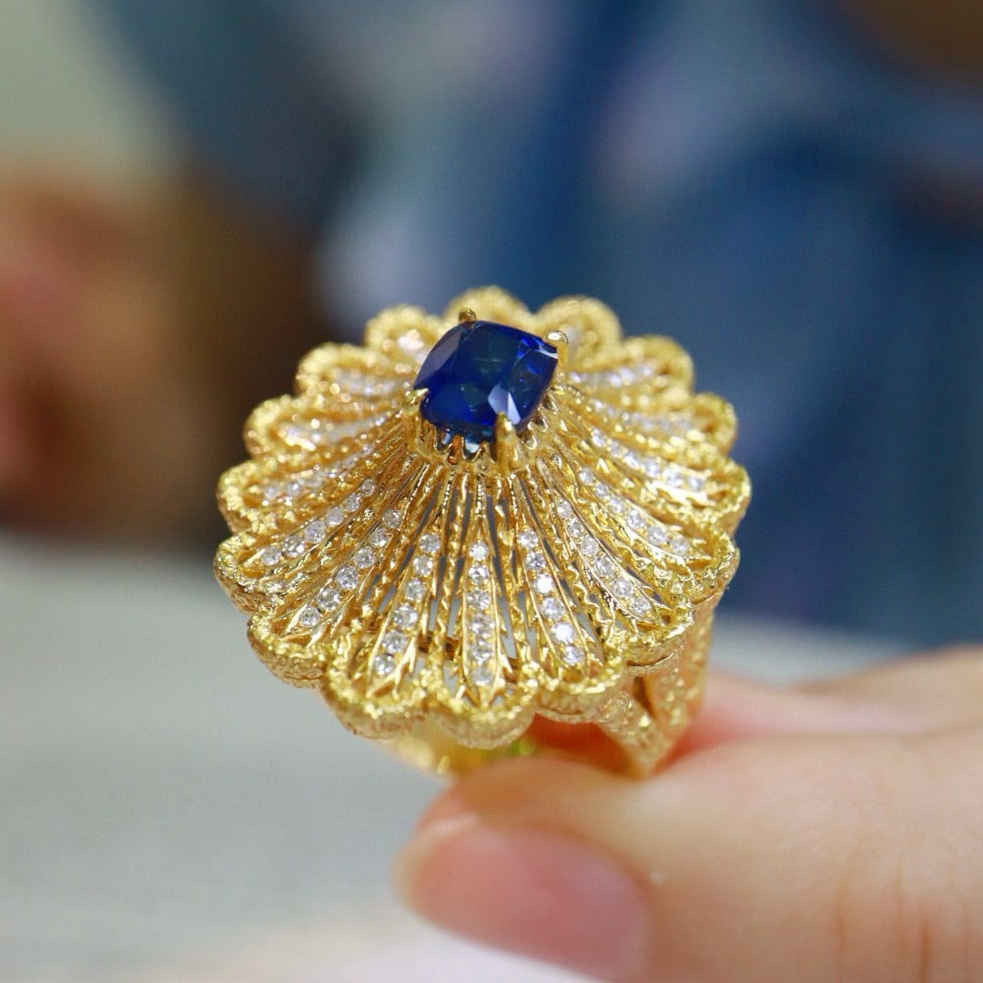 14k Gold 1.8 Ctw Natural Sapphire & Diamond Ring - 6