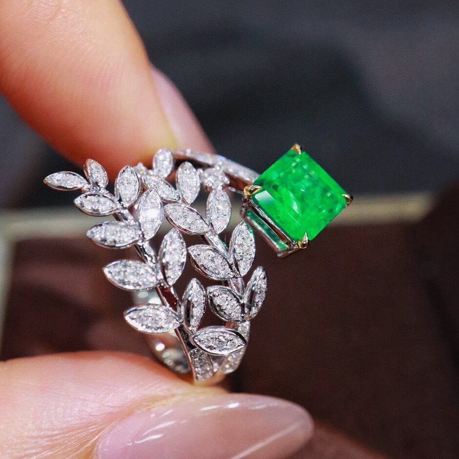 14k Gold 1.47 Ctw Vivid Green Natural Emerald & Diamond Ring - 8