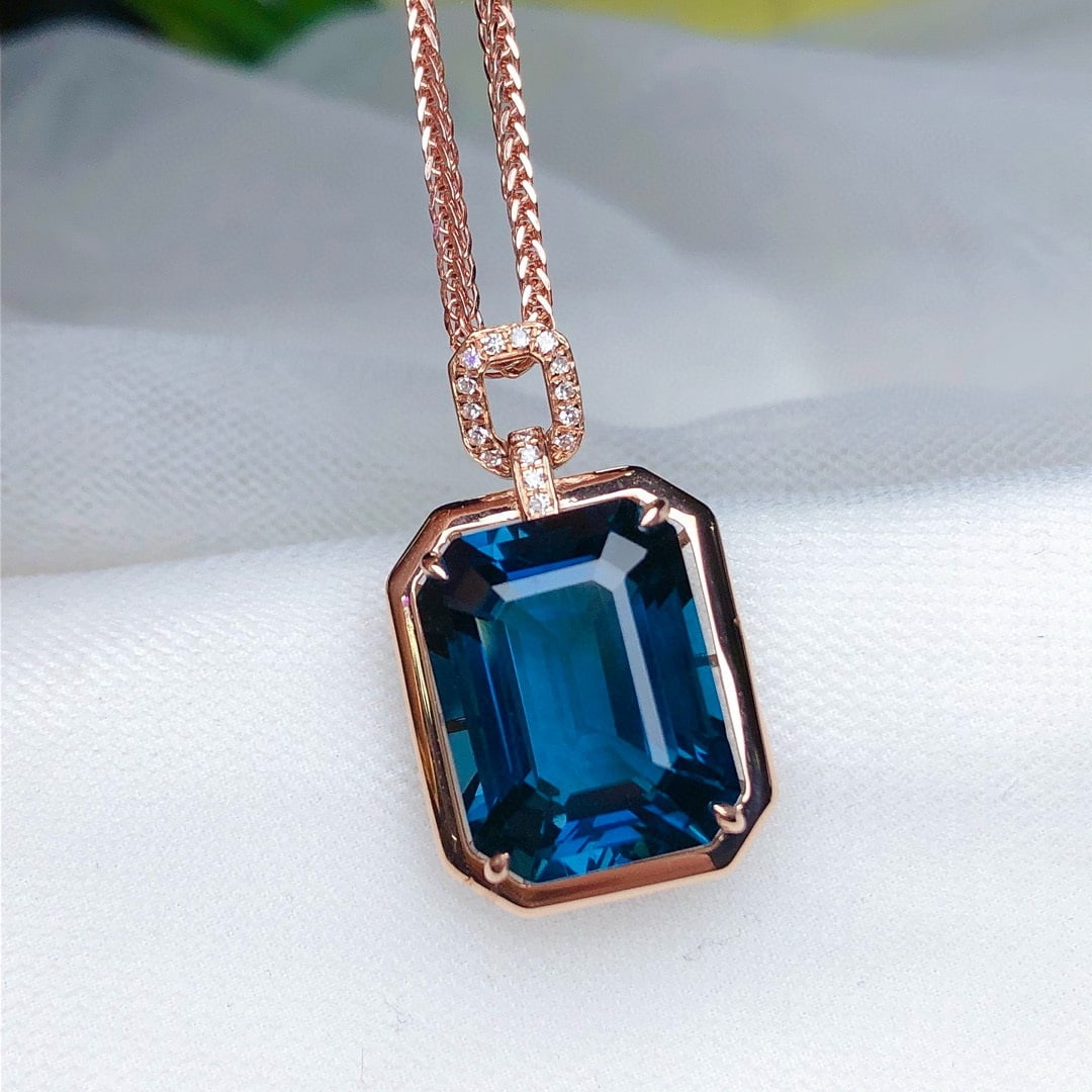 14k Gold 9.15 Ct Natural Topaz & Diamond Pendant( Without Chain ) - 3