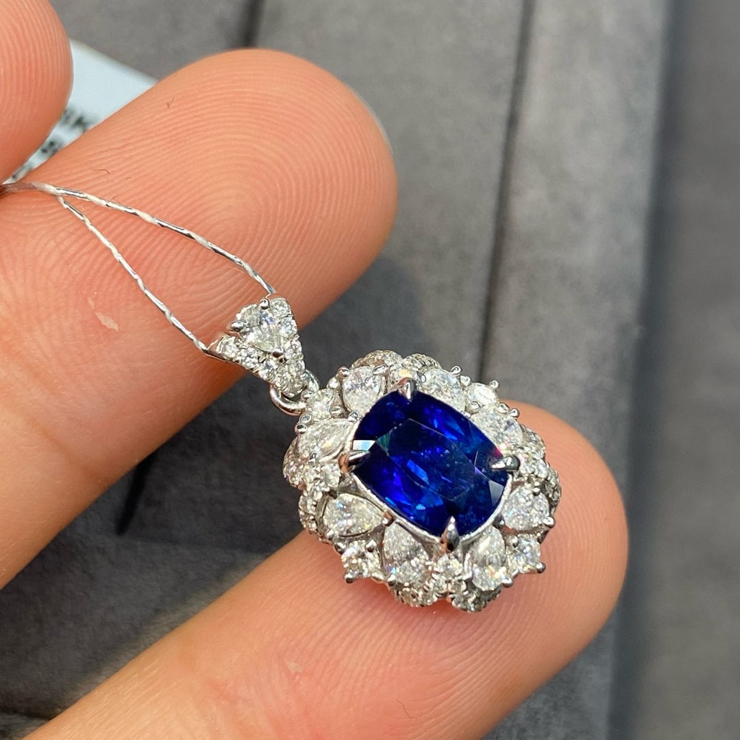 14k Gold 2.27 Ctw Vivid Blue Natural Sapphire & Diamond Pendant( Without Chain ) - 3