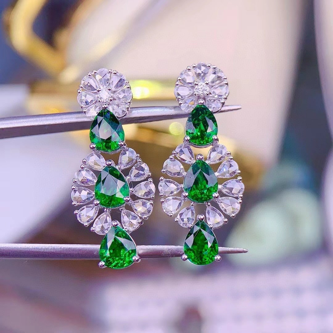14k Gold 4.3 Ct Vivid Green Natural Tsavorite & Diamond Earrings - 3