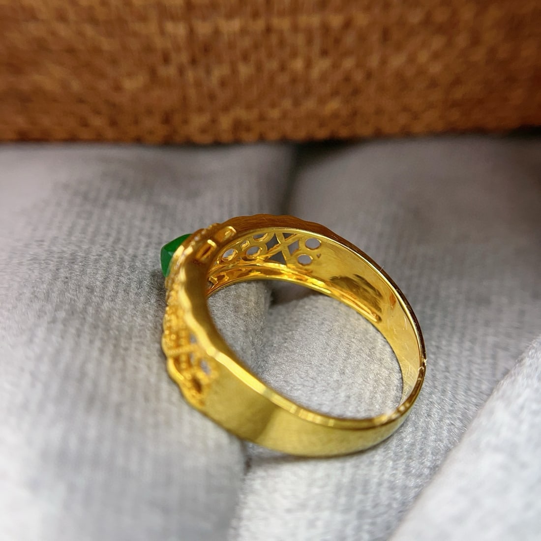 14k Gold 0.45 Ct Vivid Green Natural Emerald & Diamond Ring - 4