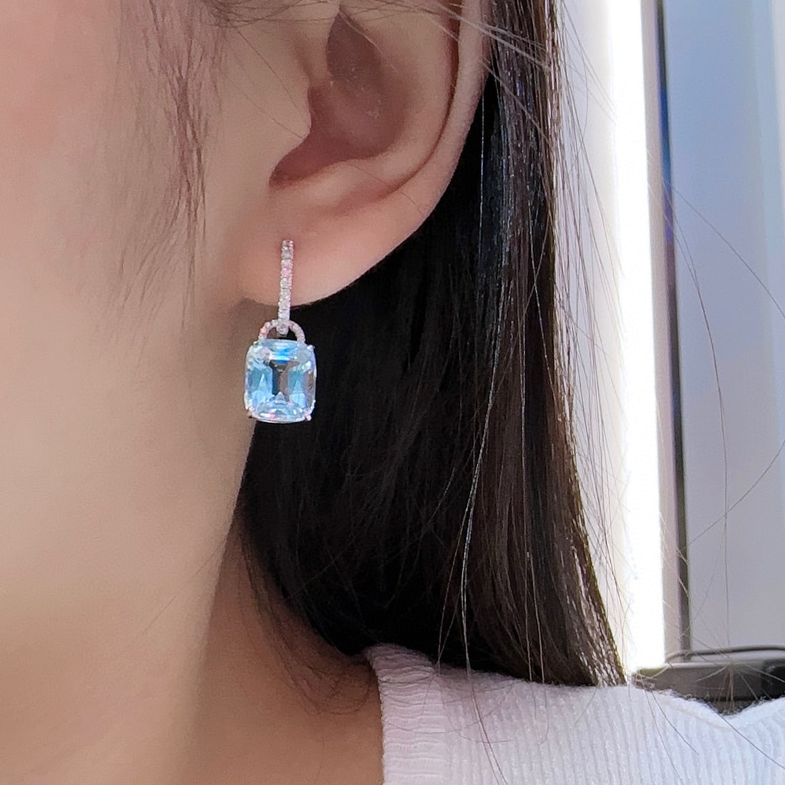 14k Gold 7.86 Ctw Natural Aquamarine & Diamond Earrings - 4