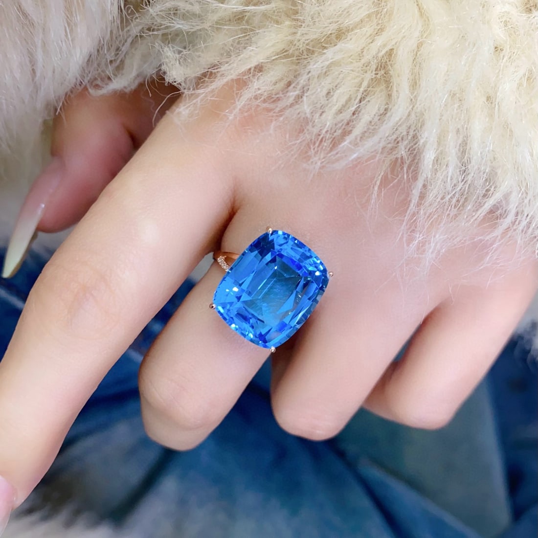 14k Gold 17.88 Ctw Natural Topaz & Diamond Ring - 4