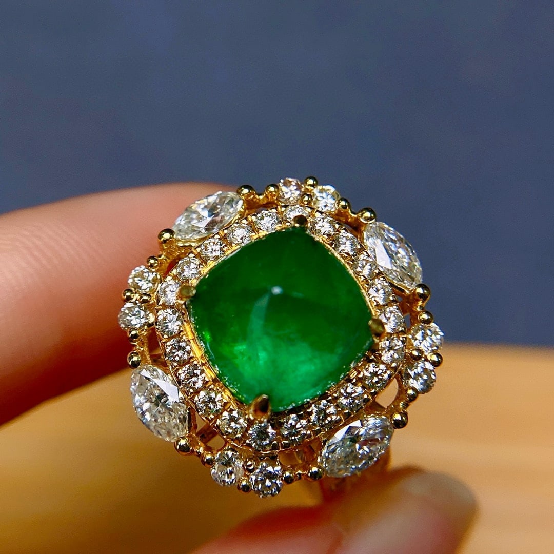 14k Gold 6.23 Ctw Vivid Green Natural Emerald & Diamond Ring - 3