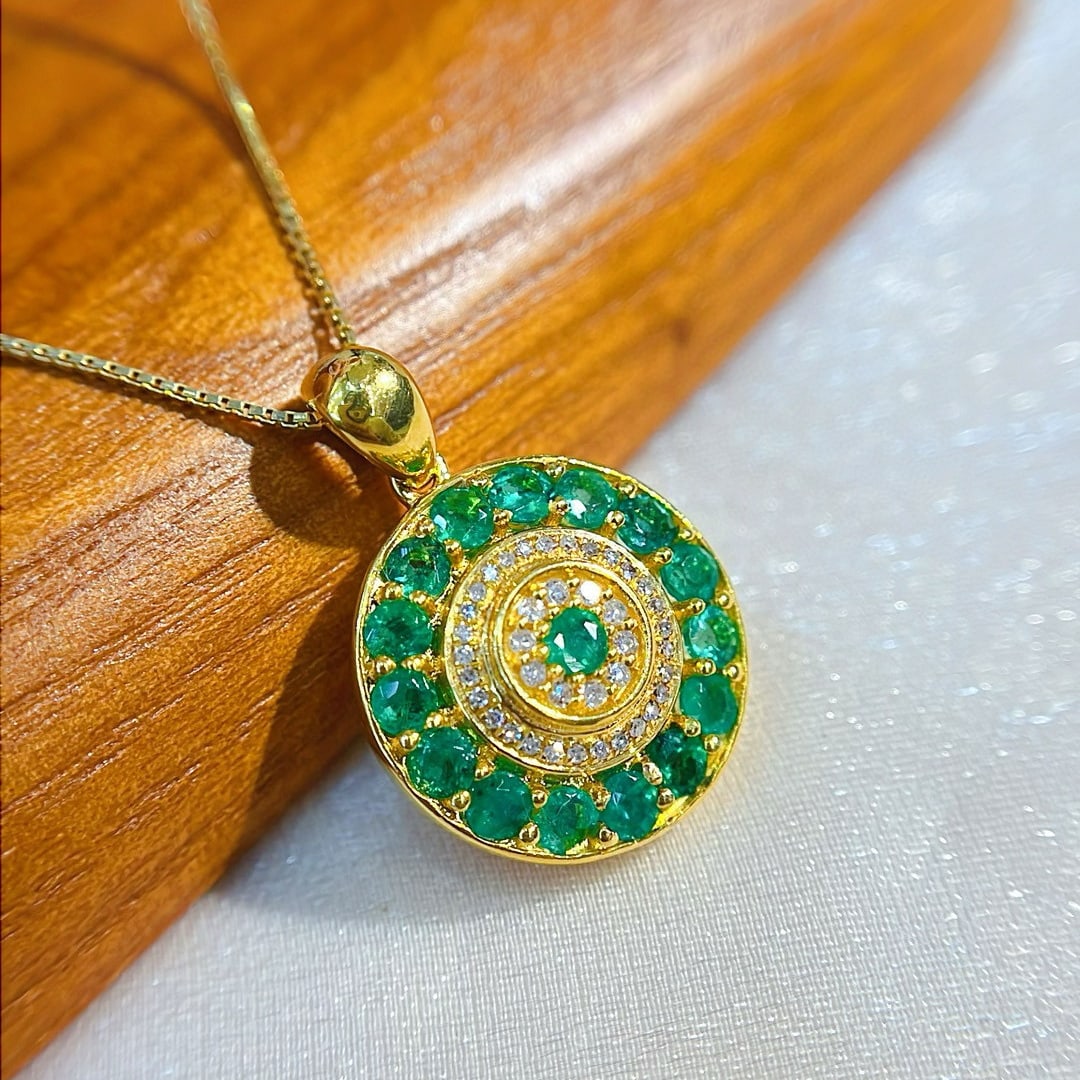 14k Gold 1.10 Ct Natural Emerald & Diamond Pendant( Without Chain ) - 2