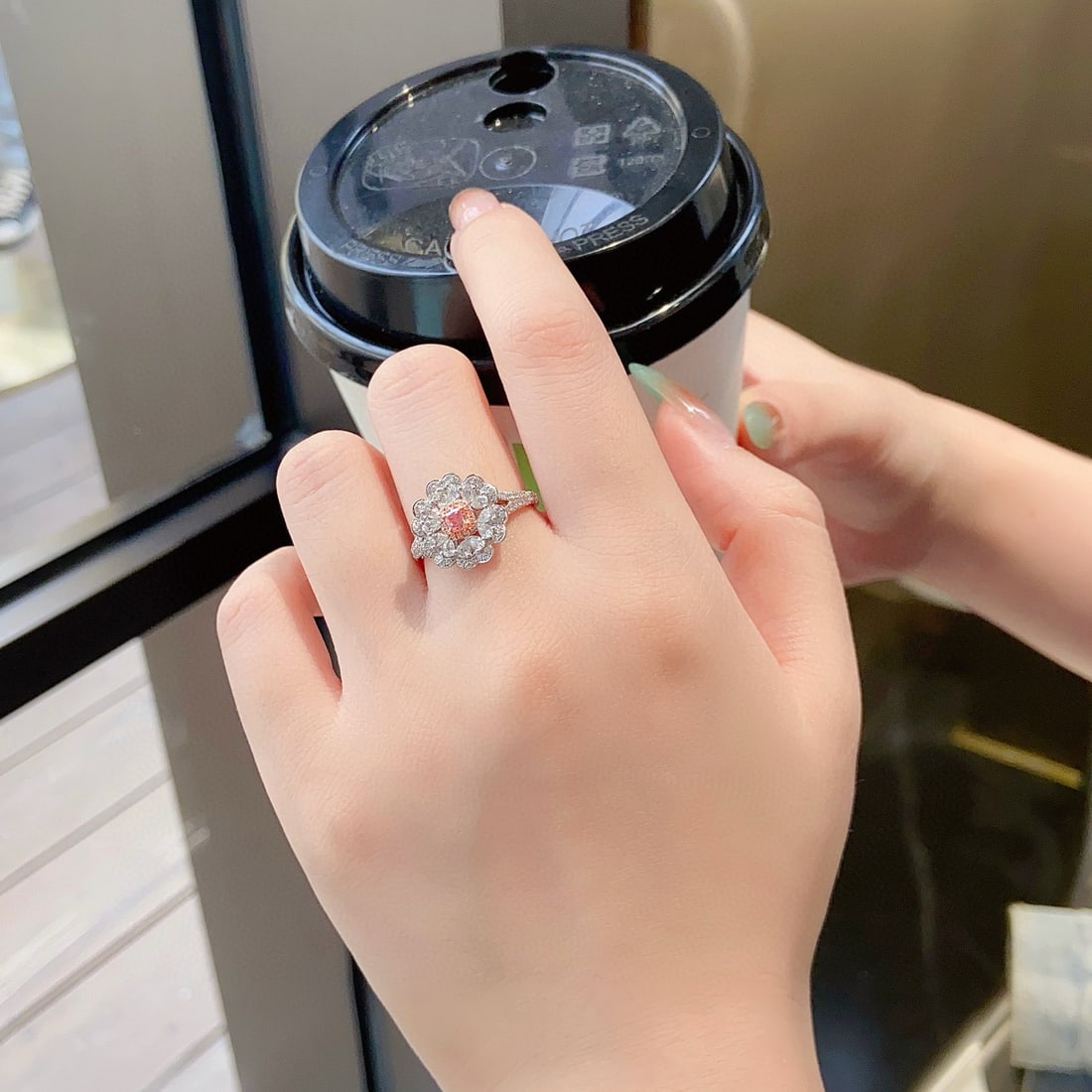 14k Gold 0.82 Ctw Natural Pink Diamond & Diamond Ring - 3