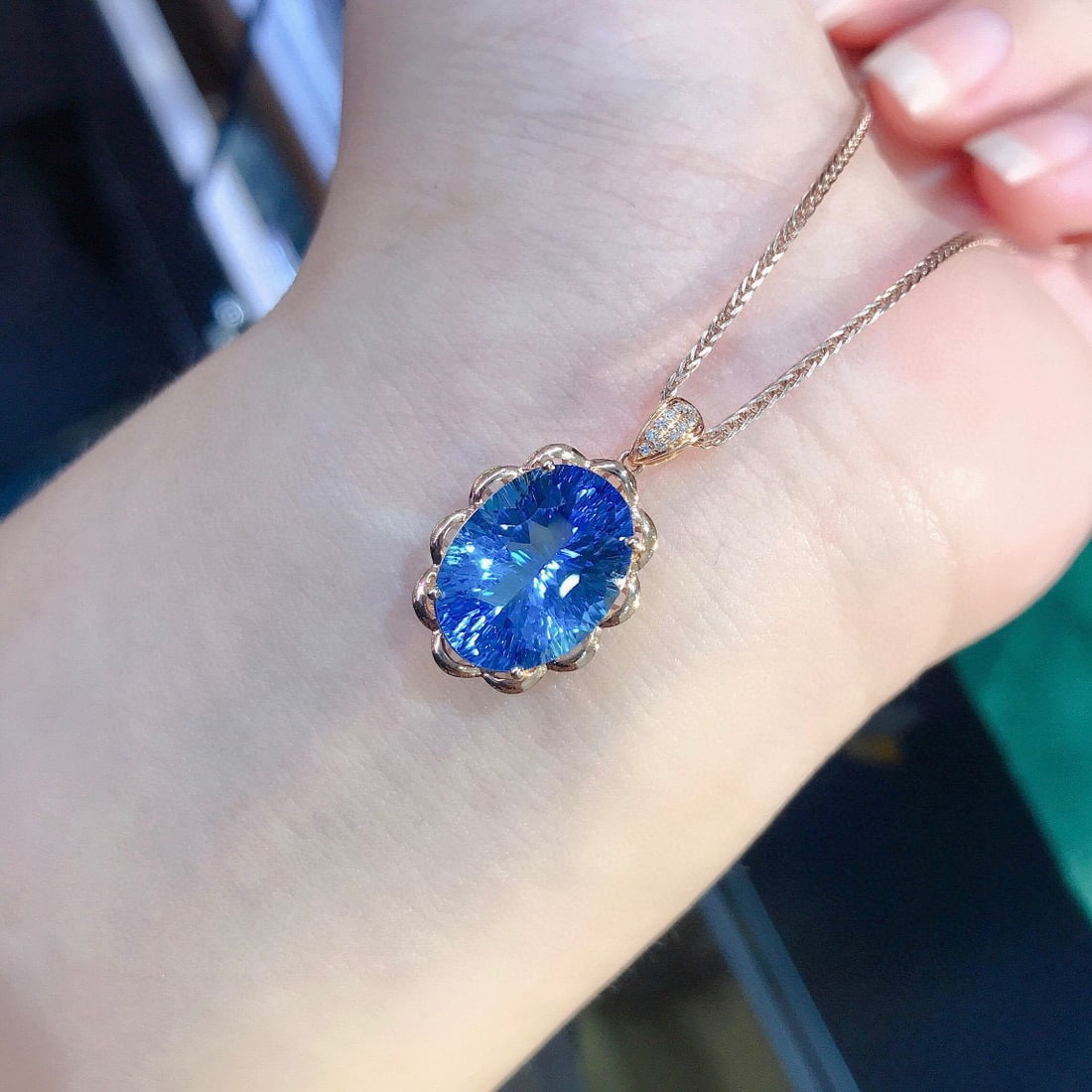 14k Gold 8.68 Ctw Natural Topaz & Diamond Pendant( Without Chain ) - 4