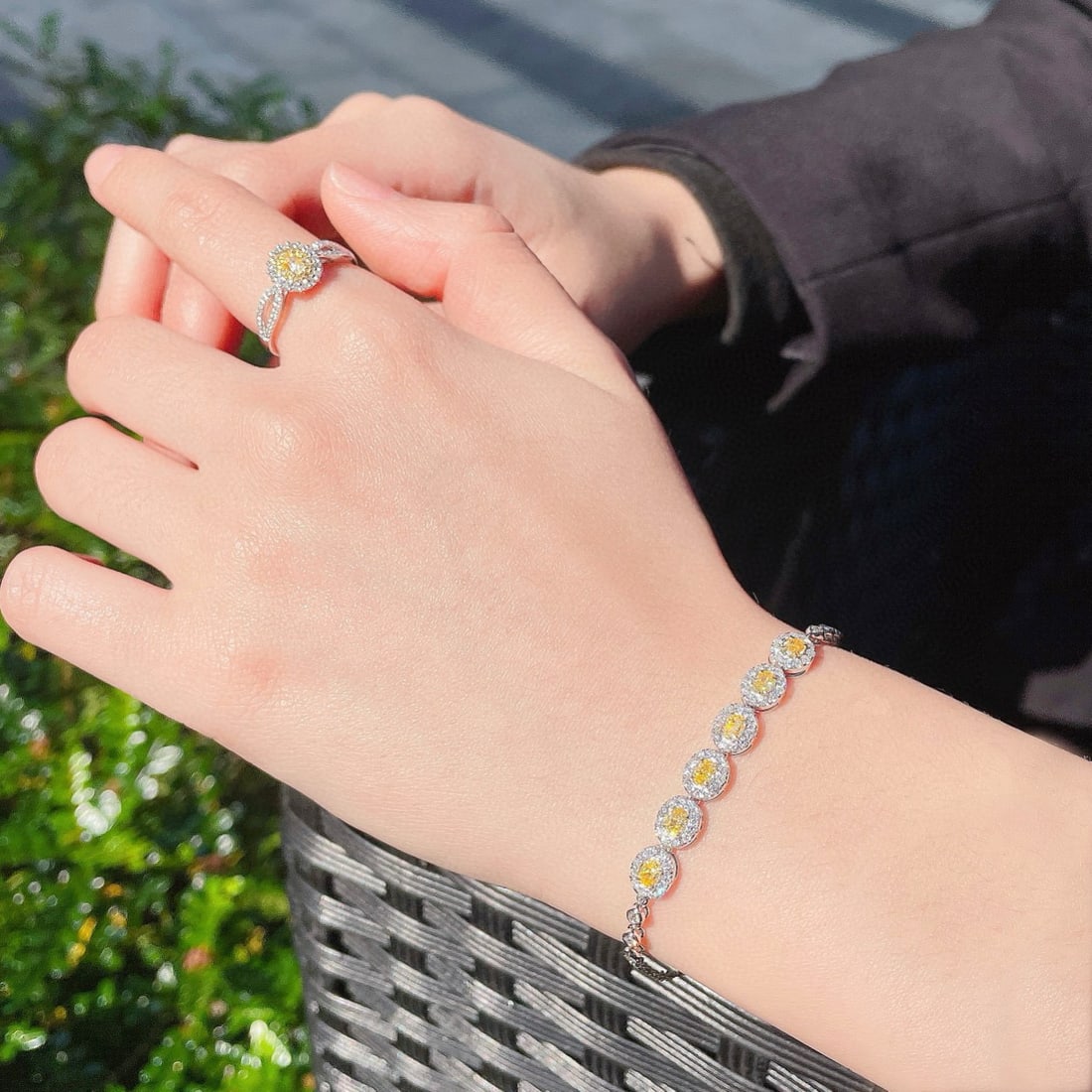 14k Gold 1.37 Ctw Natural Yellow Diamond & Diamond Bracelet - 4