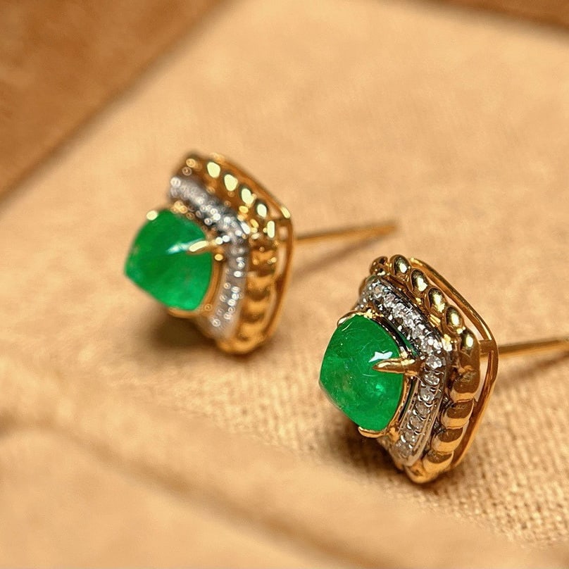 14k Gold 1.20 Ct Natural Emerald & Diamond Earrings - 4