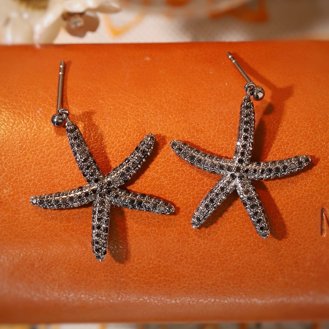 14k Gold 1.12 Ct Natural Black Diamond Earrings - 3