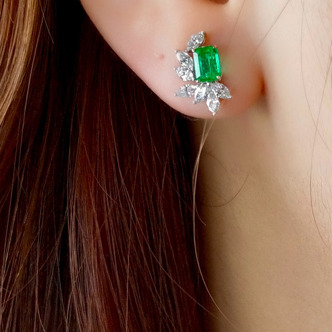 14k Gold 1.33 Ctw Natural Emerald & Diamond Earrings - 2