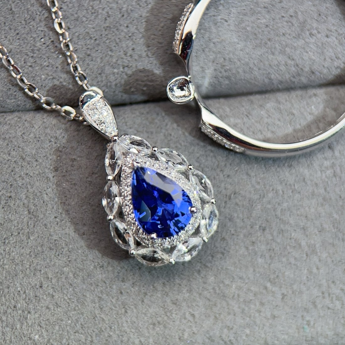 14k Gold 1.2 Ct Natural Sapphire & Diamond & Sapphire Ring/pendant( Without Chain ) - 4