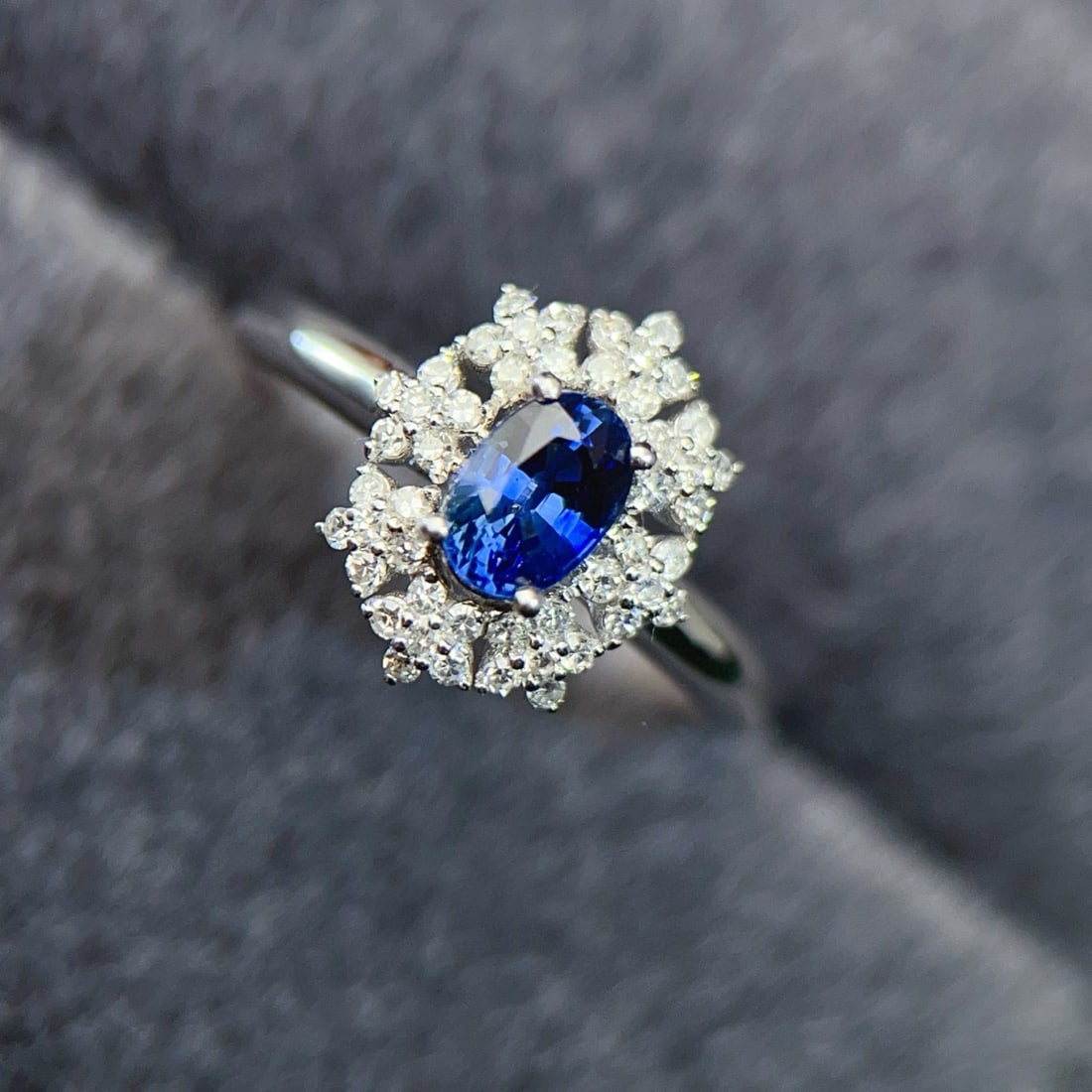 14k Gold 1.14 Ctw Natural Sapphire & Diamond Ring - 2