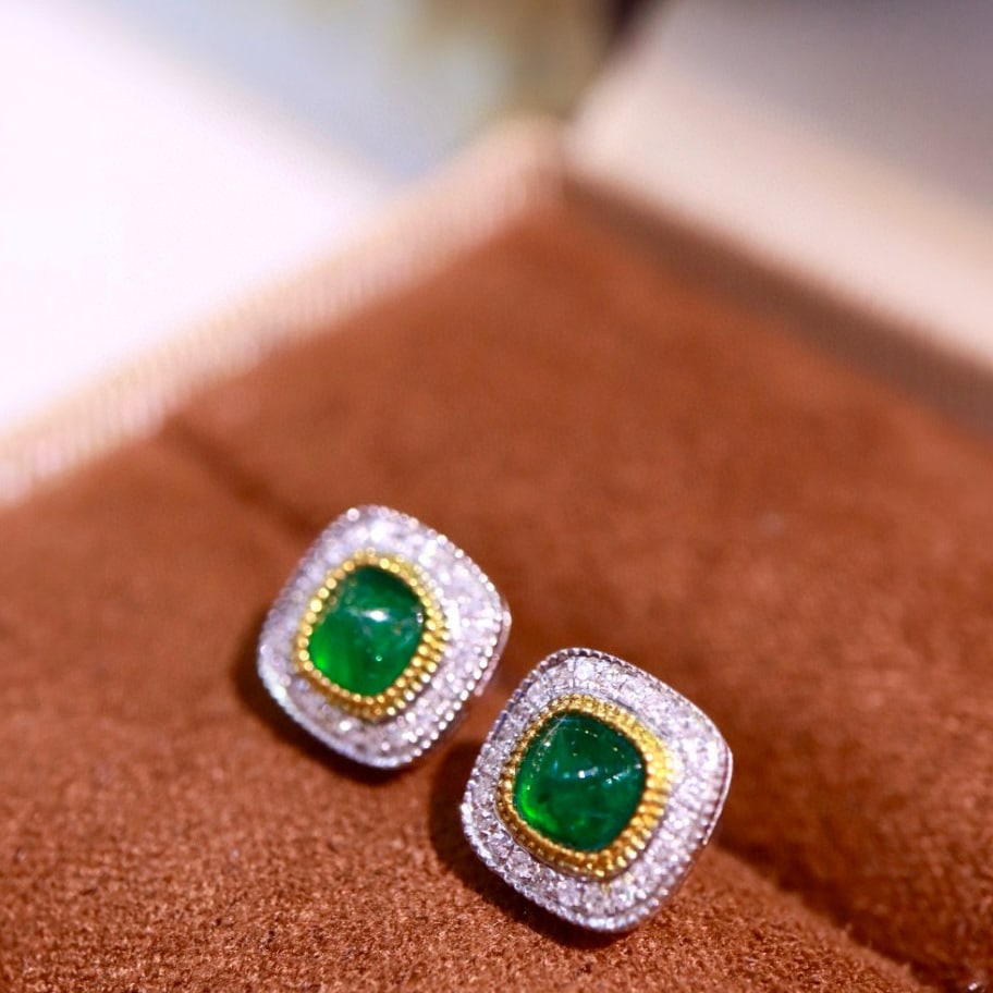 14k Gold 1.12 Ctw Vivid Green Natural Emerald & Diamond Earrings - 2