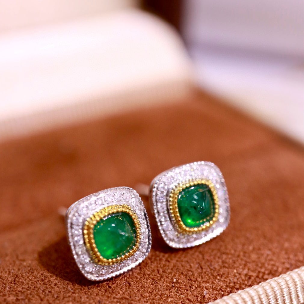 14k Gold 1.12 Ctw Vivid Green Natural Emerald & Diamond Earrings - 3