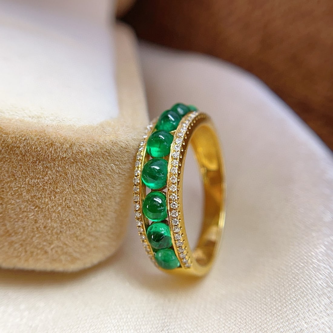 14k Gold 1.50 Ct Vivid Green Natural Emerald & Diamond Ring - 4