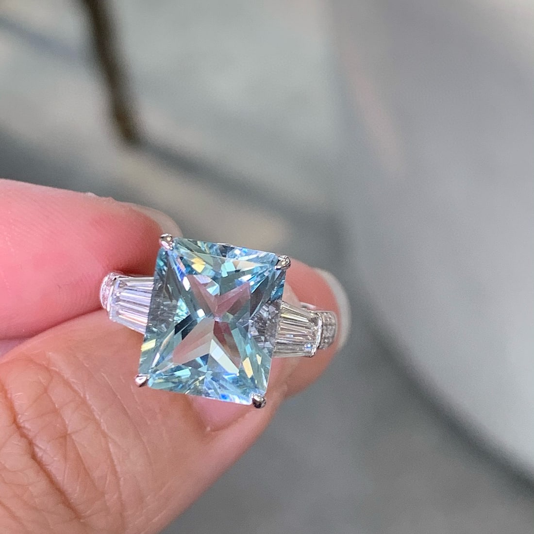 14k Gold 5.39 Ctw Natural Aquamarine & Diamond Ring - 2