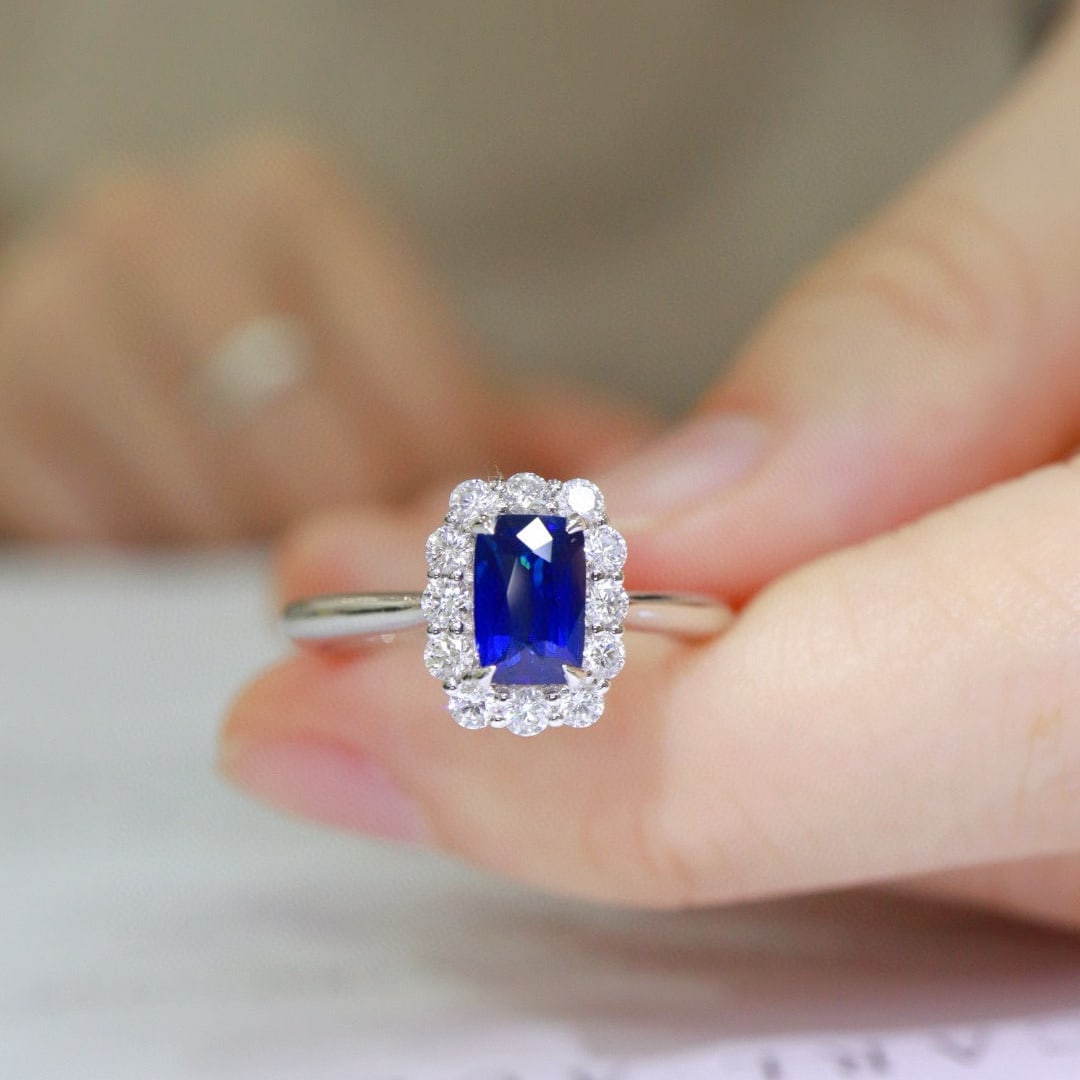 14k Gold 1.3 Ctw Natural Sapphire & Diamond Ring: Ref:230950351 // gold content:14k gold // ring size:7. 25us // // main gemstone:sapphire // shape:cushion // carat weight:1ct // color:royal blue // treatment:natural // // adjacent gemstone 2 :