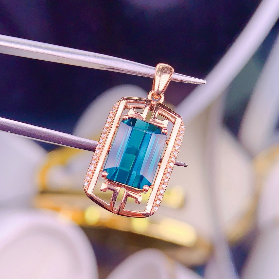 14k Gold 3.5 Ct Natural Tourmaline & Diamond Pendant( Without Chain ) - 3