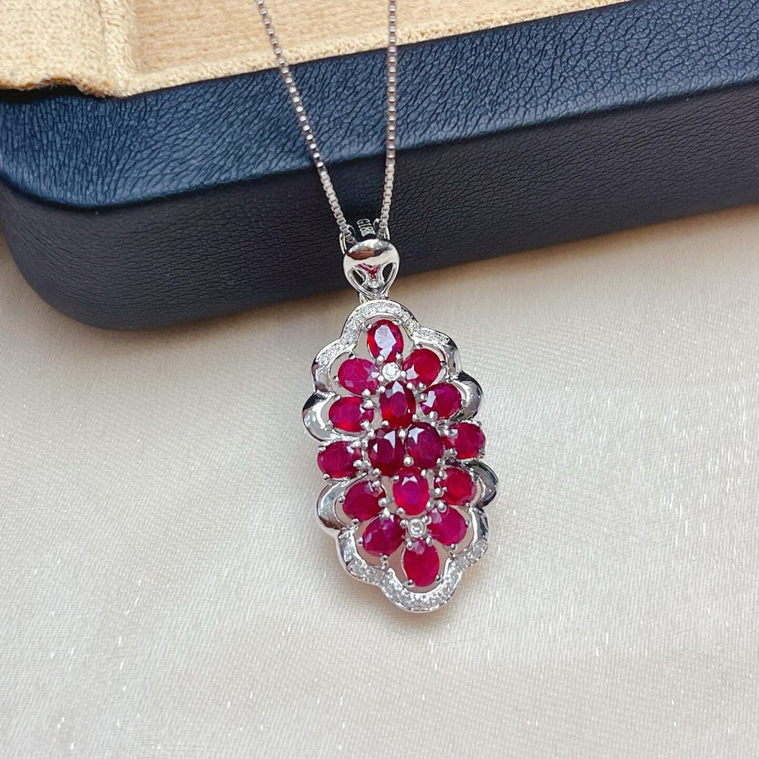 14k Gold 3.00 Ct Natural Ruby & Diamond Pendant( Without Chain ): Ref:230950359 // gold content:14k gold // main gemstone:ruby // shape:oval // carat weight:3. 00ct // color:red // treatment:natural // // adjacent gemstone 2 : diamond // number of stones:32 // shape
