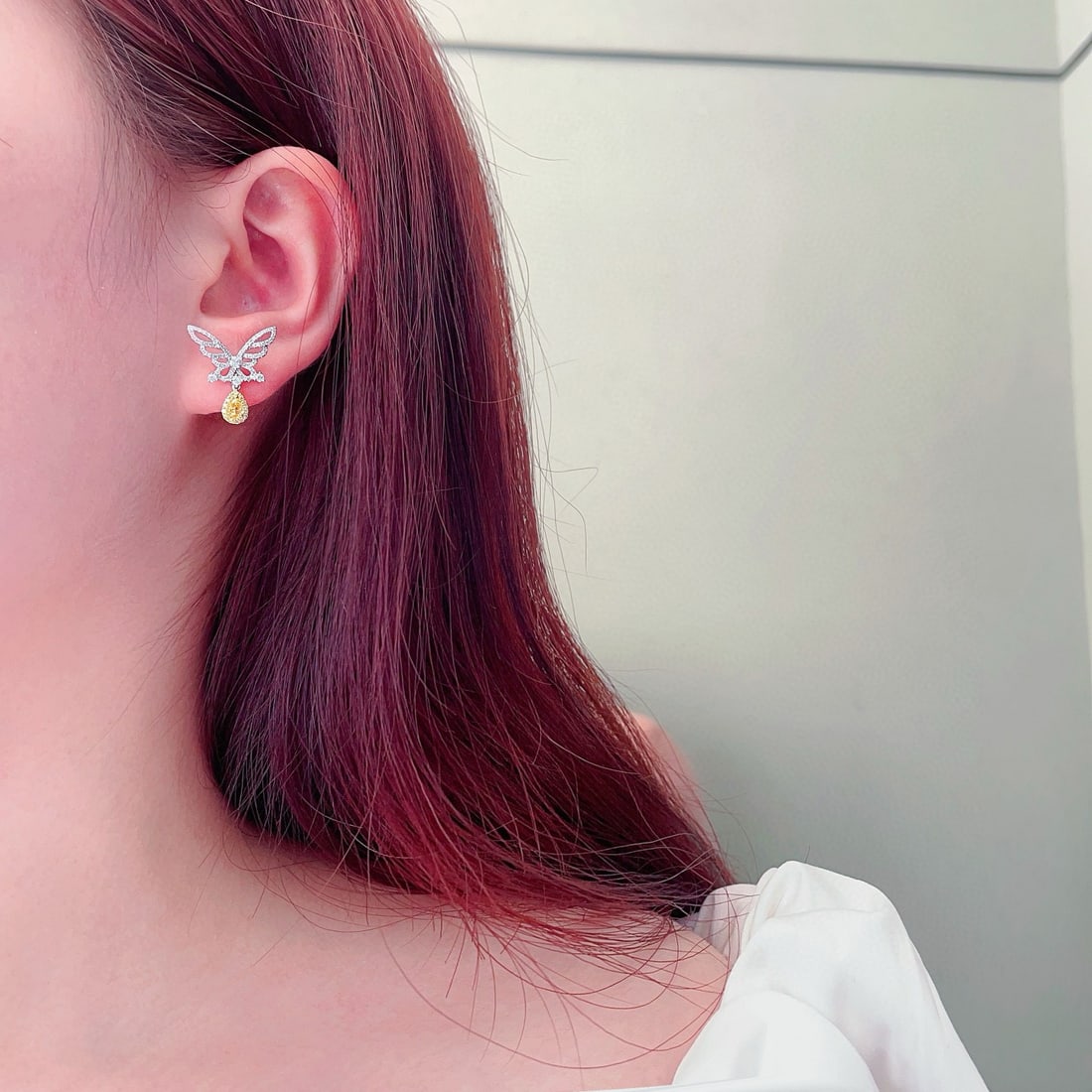 14k Gold 1.06 Ctw Natural Yellow Diamond & Diamond & Butterfly Earrings - 2