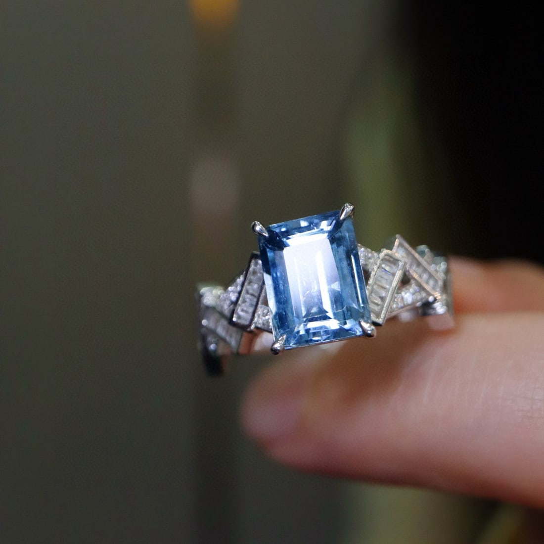 14k Gold 2.31 Ctw Natural Aquamarine & Diamond Ring - 4