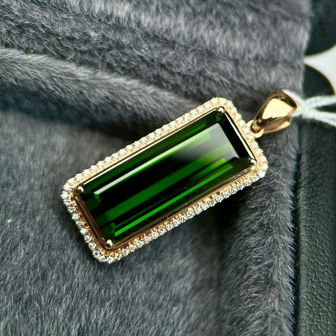 14k Gold 7.9 Ctw Natural Tourmaline & Diamond Pendant( Without Chain ) - 2