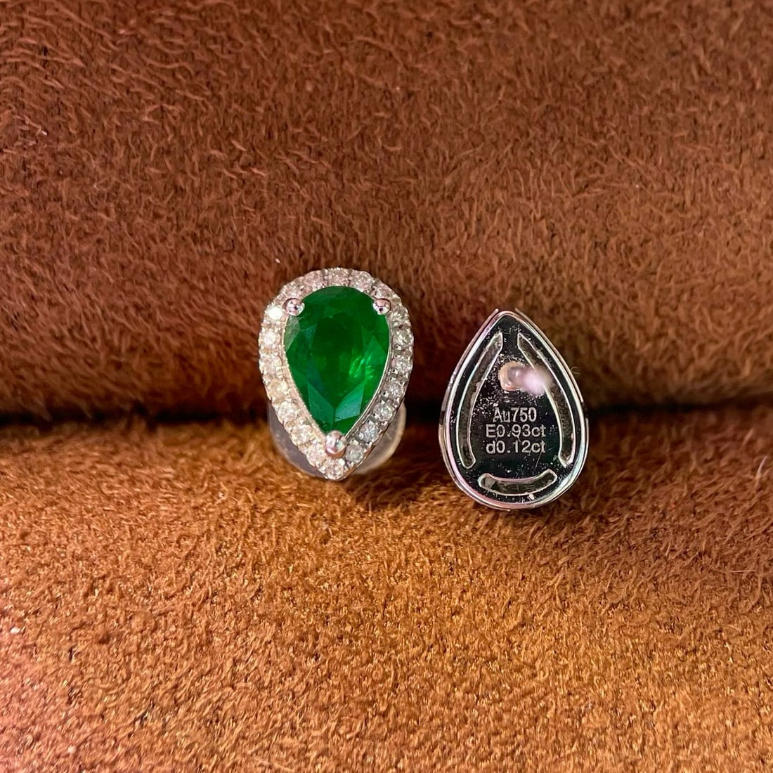 14k Gold 1.05 Ctw Vivid Green Natural Emerald & Diamond Earrings - 5