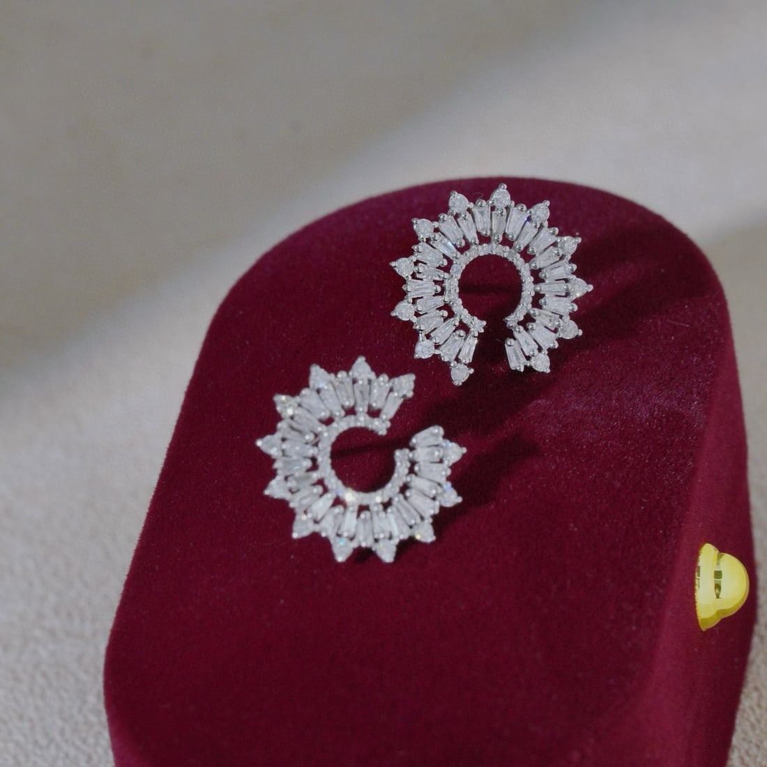 14k Gold 0.9 Ct Natural H Diamond Earrings - 2