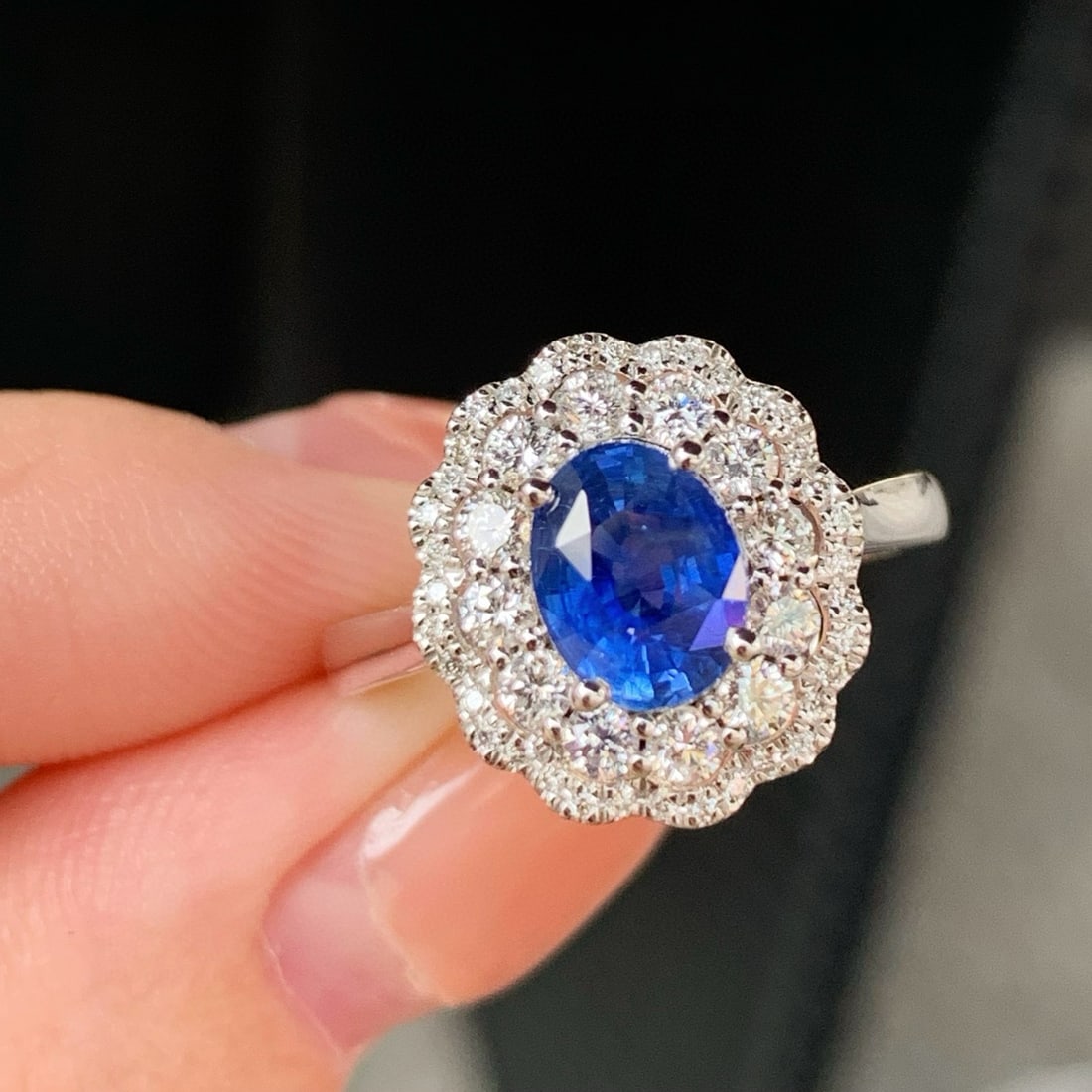 14k Gold 2.16 Ctw Natural Sapphire & Diamond Ring: Ref:230950446 // gold content:14k gold // ring size:7. 25us // // main gemstone:sapphire // shape:oval // carat weight:1. 53ct // color:cornflower blue // treatment:natural // // adjacent gemstone 2 :