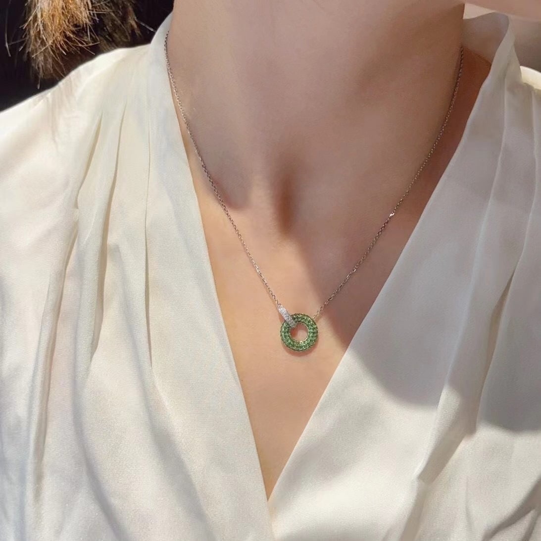 14k Gold 0.75 Ctw Natural Tsavorite & Diamond Necklace - 5