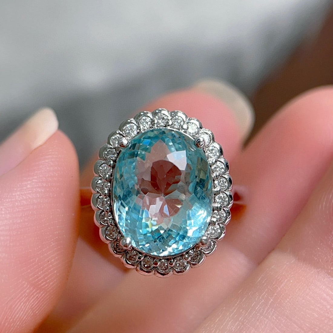 14k Gold 4.69 Ctw Natural Aquamarine & Diamond Ring - 4