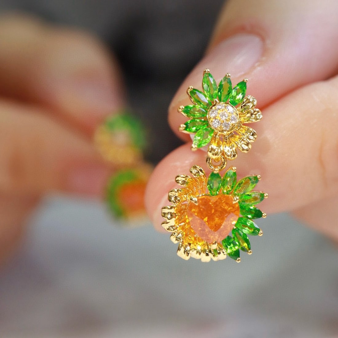 14k Gold 2.95 Ctw Natural Spessartine & Tsavorite Earrings - 2