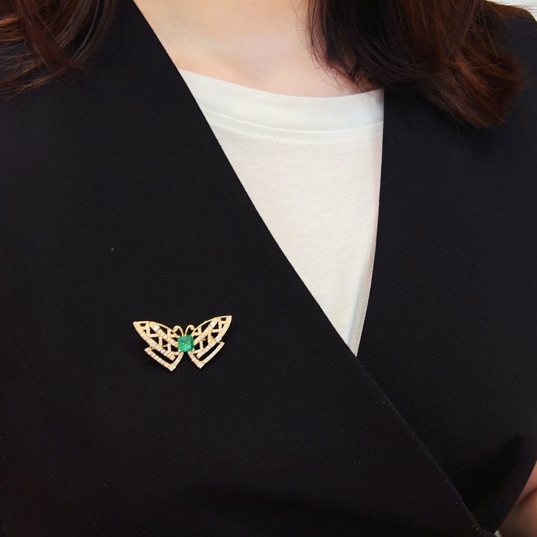 14k Gold 2.4 Ctw Natural Emerald & Diamond Brooch - 4