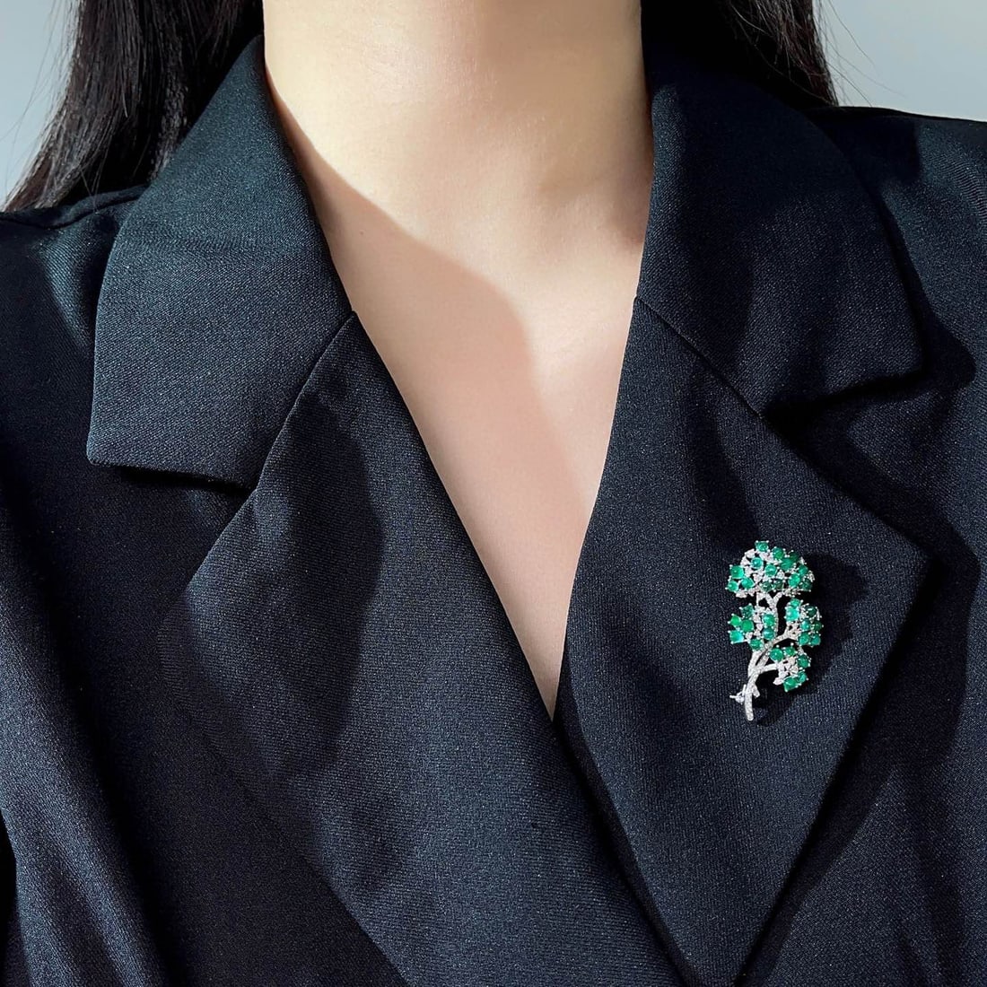 14k Gold 3.78 Ctw Natural Emerald & Diamond Brooch - 6