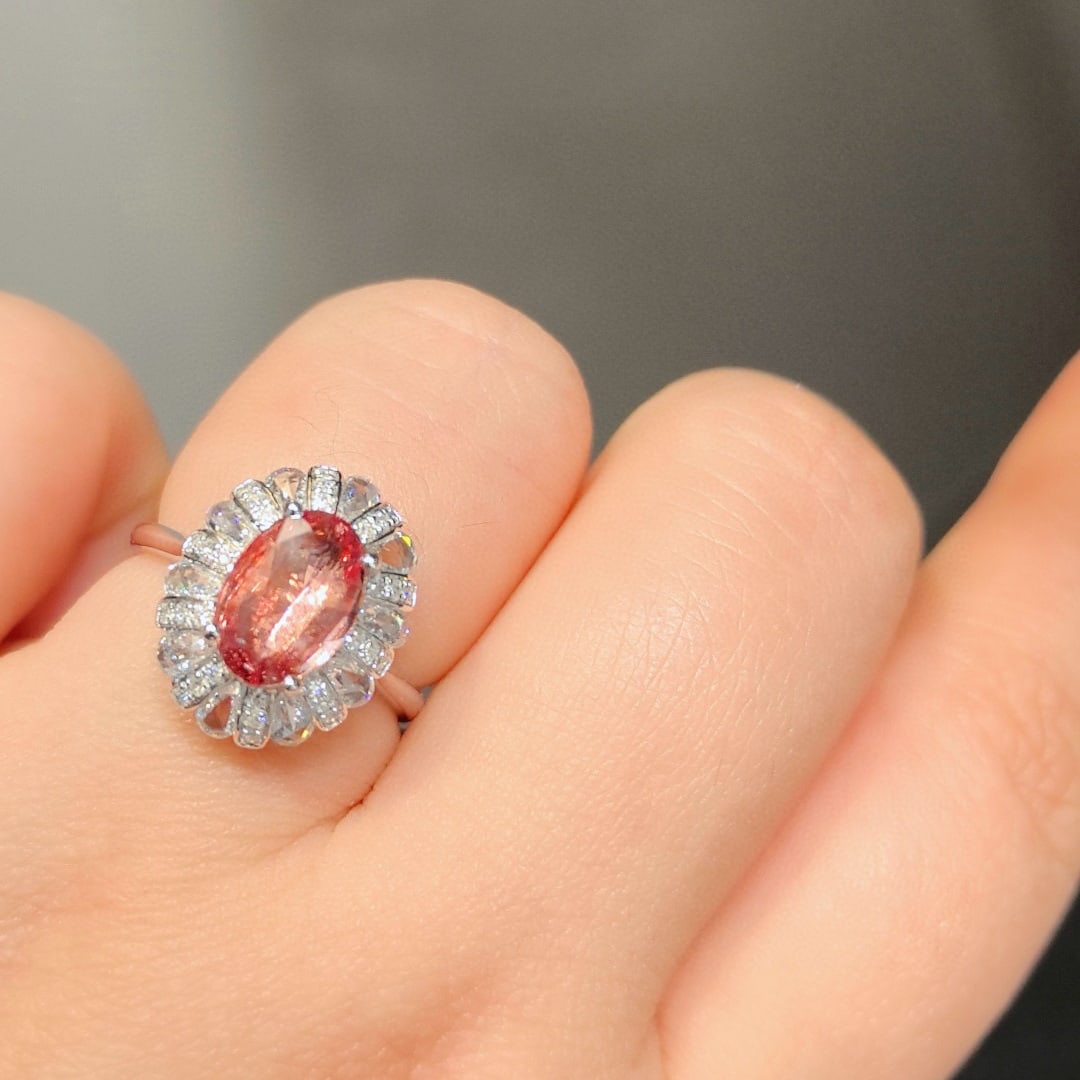 14k Gold 2.67 Ctw Natural Padparadscha Sapphire & Diamond Ring - 5