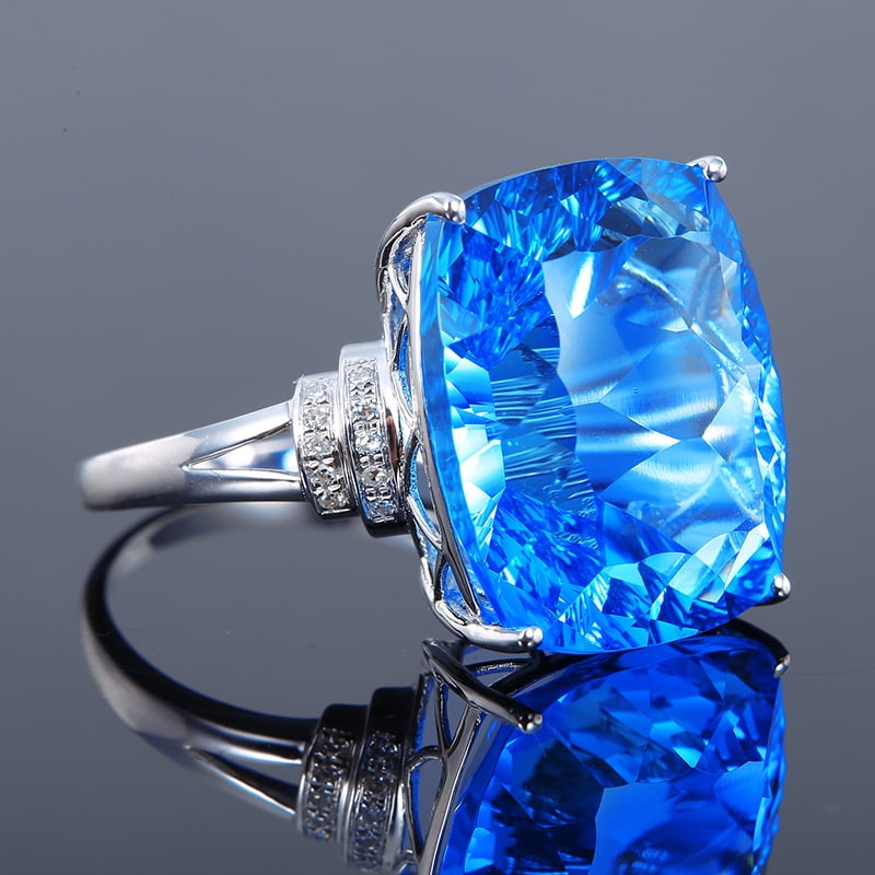 14k Gold 20.30 Ctw Natural Topaz & Diamond Ring - 3