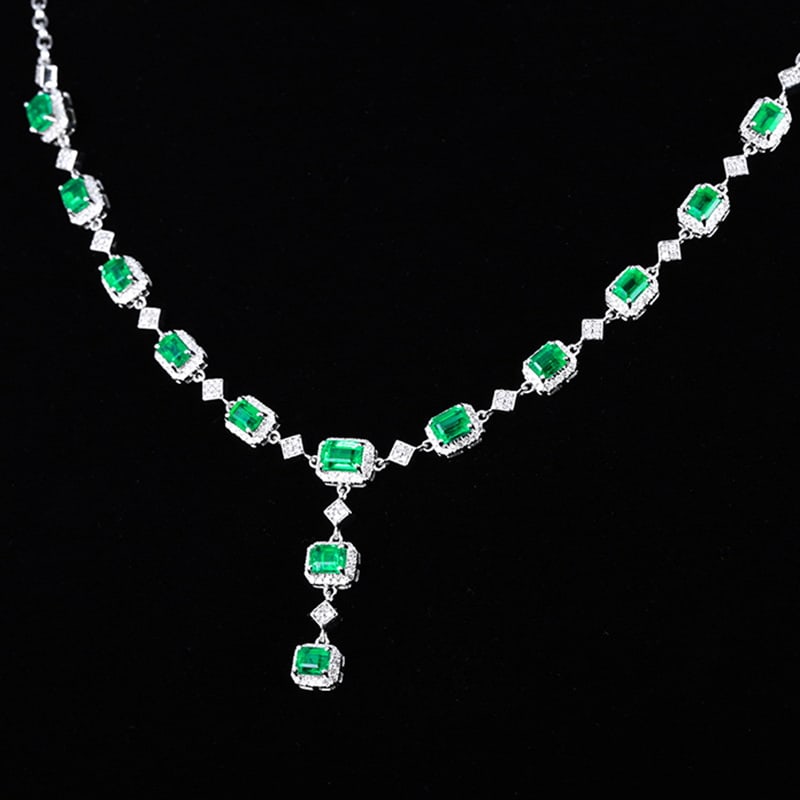 14k Gold 4.45 Ct Vivid Green Natural Emerald & Diamond Necklace - 2