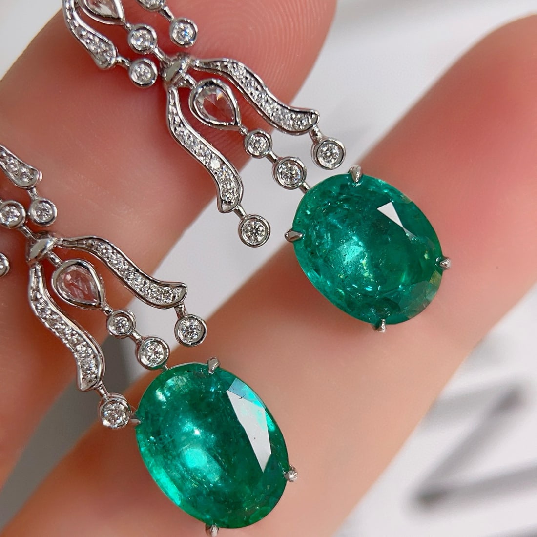 14k Gold 6.12 Ctw Natural Emerald & Diamond Earrings - 4