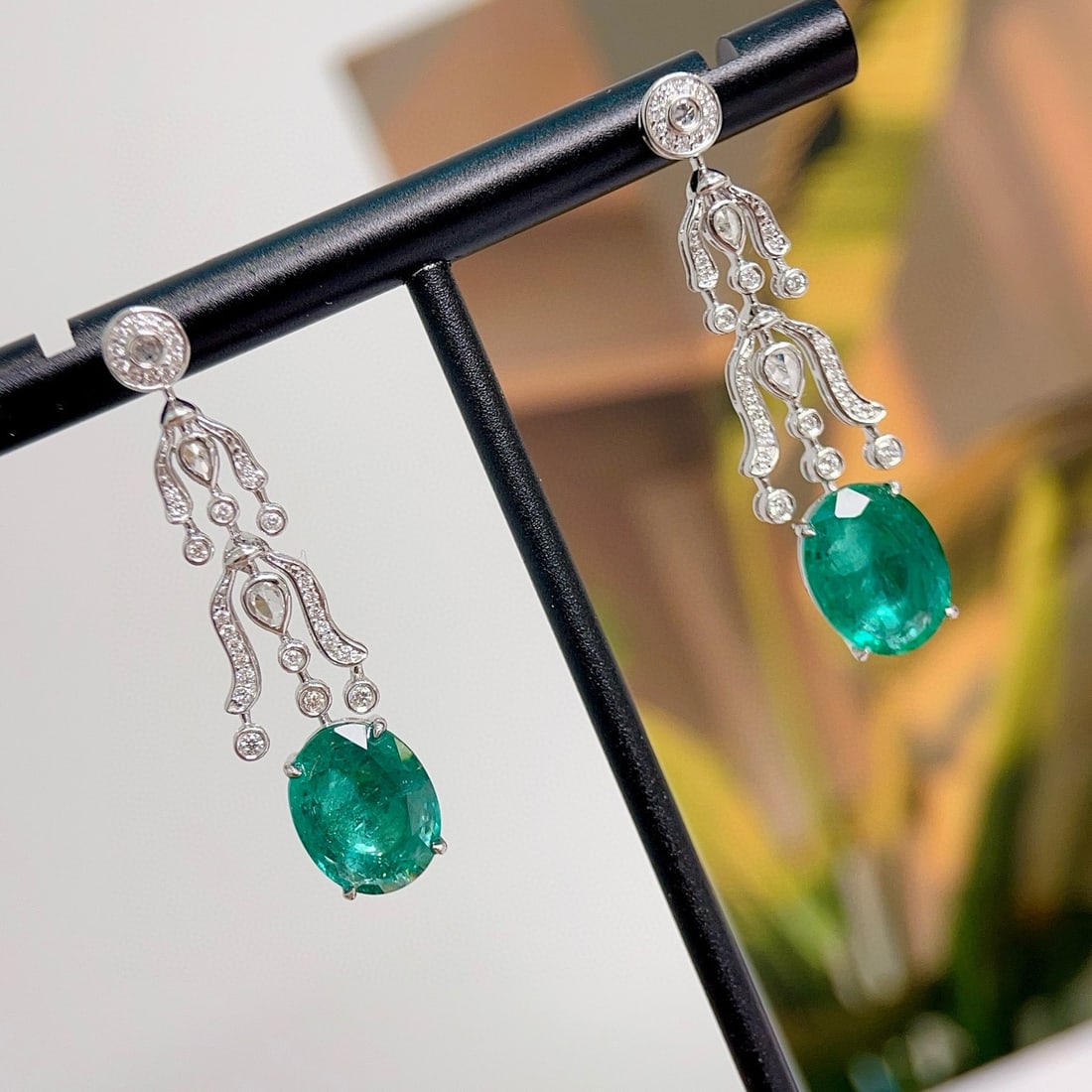 14k Gold 6.12 Ctw Natural Emerald & Diamond Earrings - 7