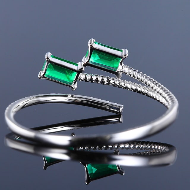 14k Gold 0.49 Ctw Vivid Green Natural Emerald & Diamond Ring - 3