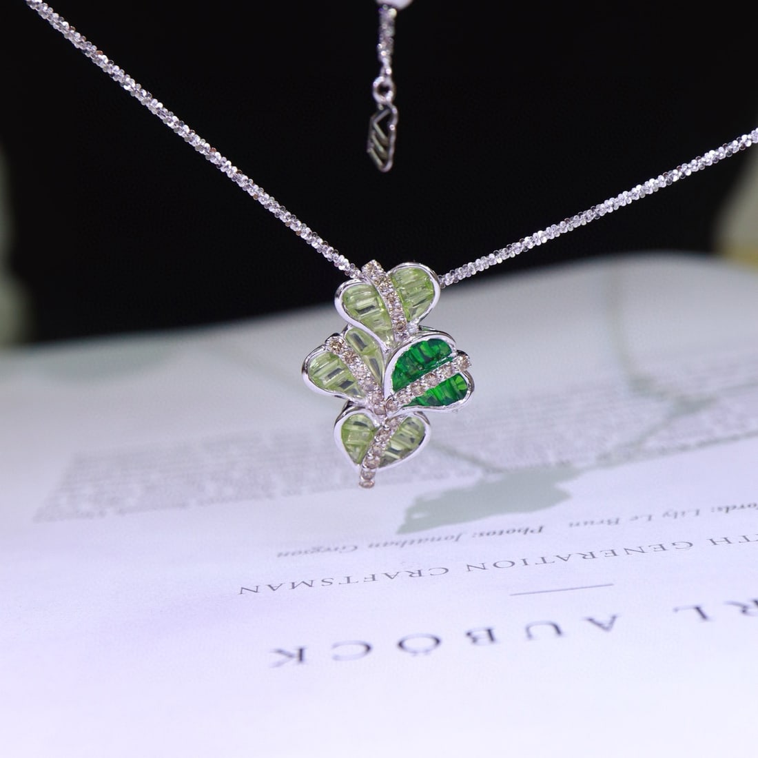 14k Gold 1.65 Ctw Natural Tsavorite & Peridot Necklace - 5