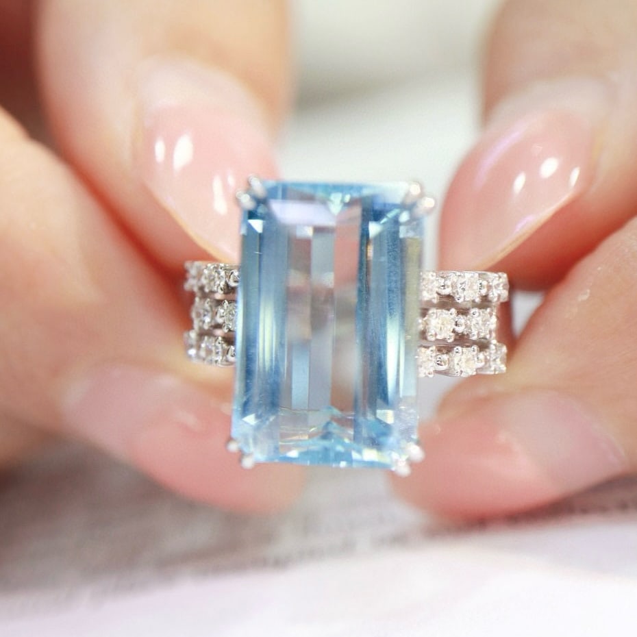 14k Gold 8.47 Ctw Natural Aquamarine & Diamond Ring - 4