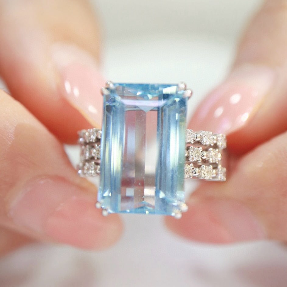 14k Gold 8.47 Ctw Natural Aquamarine & Diamond Ring - 6