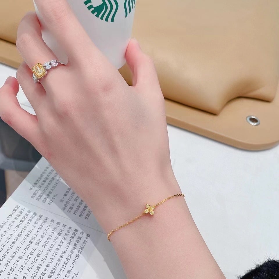 14k Gold 0.25 Ct Natural Yellow Diamond Bracelet - 4