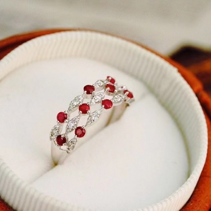 14k Gold 0.67 Ctw Natural Ruby & Diamond Ring - 4