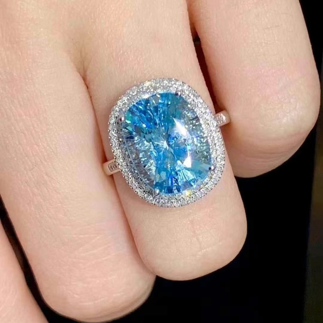 14k Gold 4.8 Ct Natural Aquamarine & Diamond Ring - 6