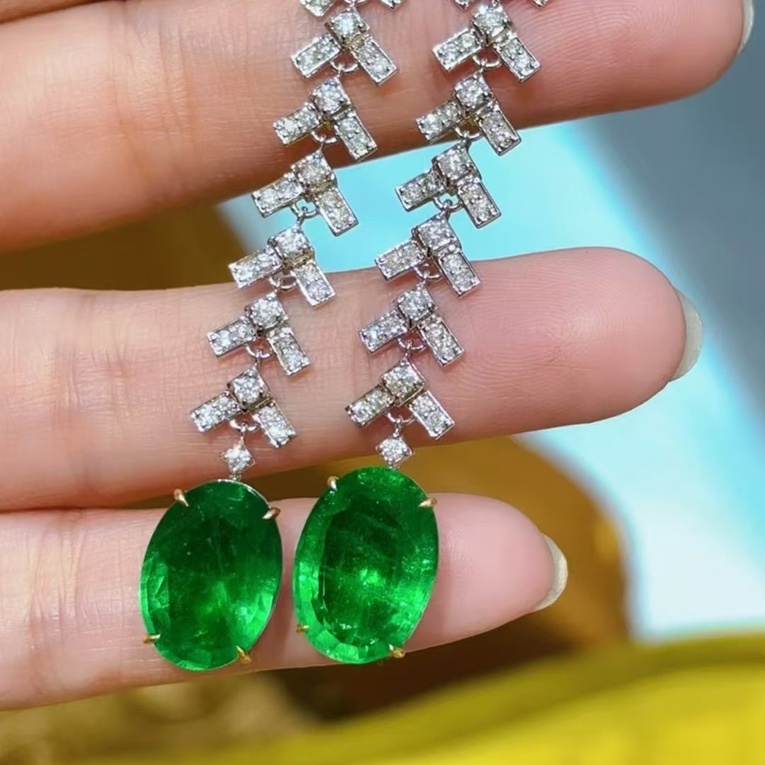 14k Gold 10.88 Ct Vivid Green Natural Emerald & Diamond Earrings - 3