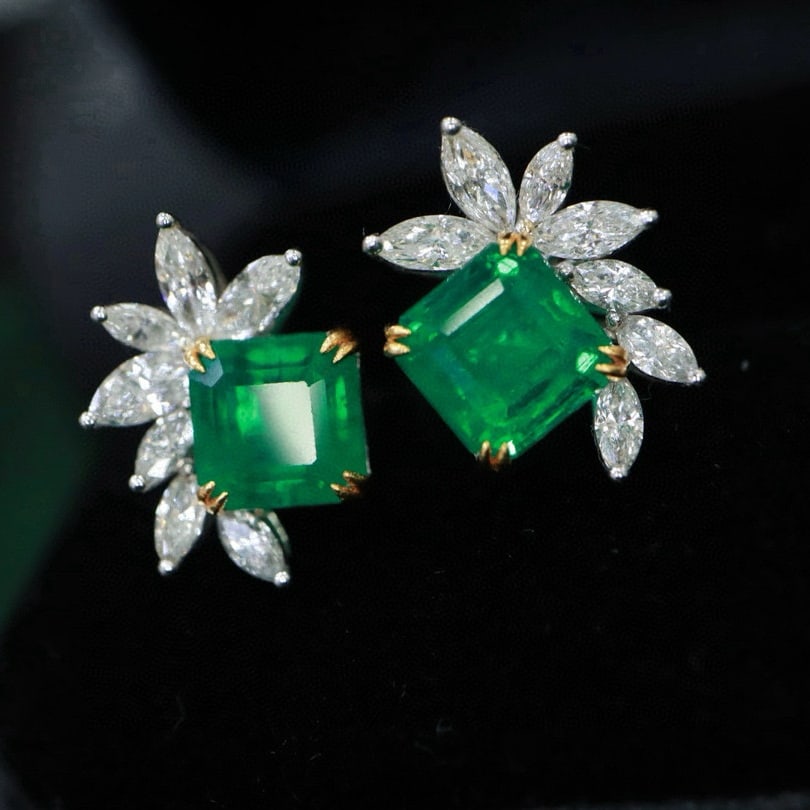 14k Gold 3.29 Ctw Vivid Green Natural Emerald & Diamond Earrings - 6